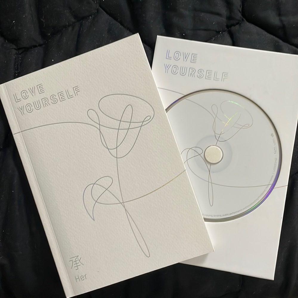 BTS Love Yourself: Her (Version V)